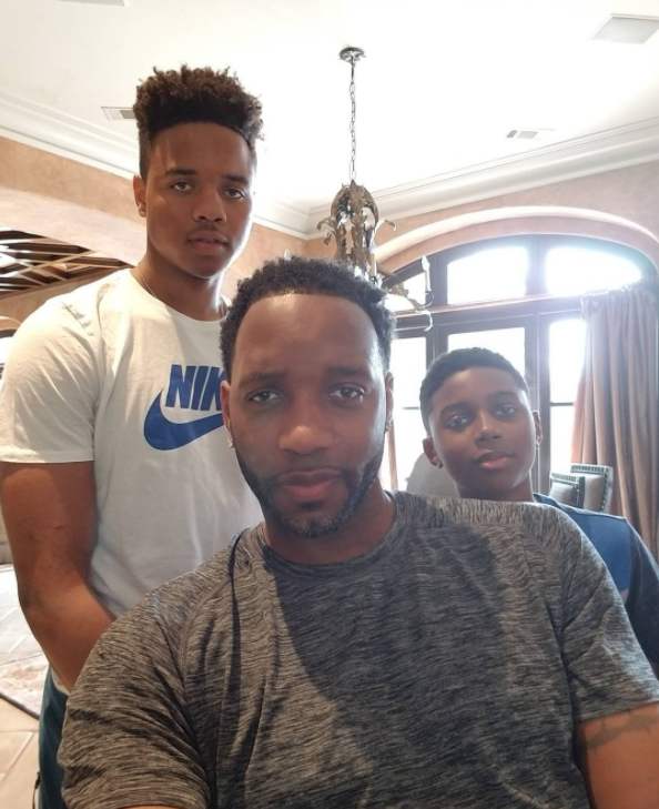 体育卡瓦尼或加盟博卡青年